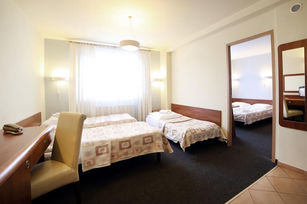 Hotel I Restauracja Abis Bystrzyca Kłodzka Exteriér fotografie