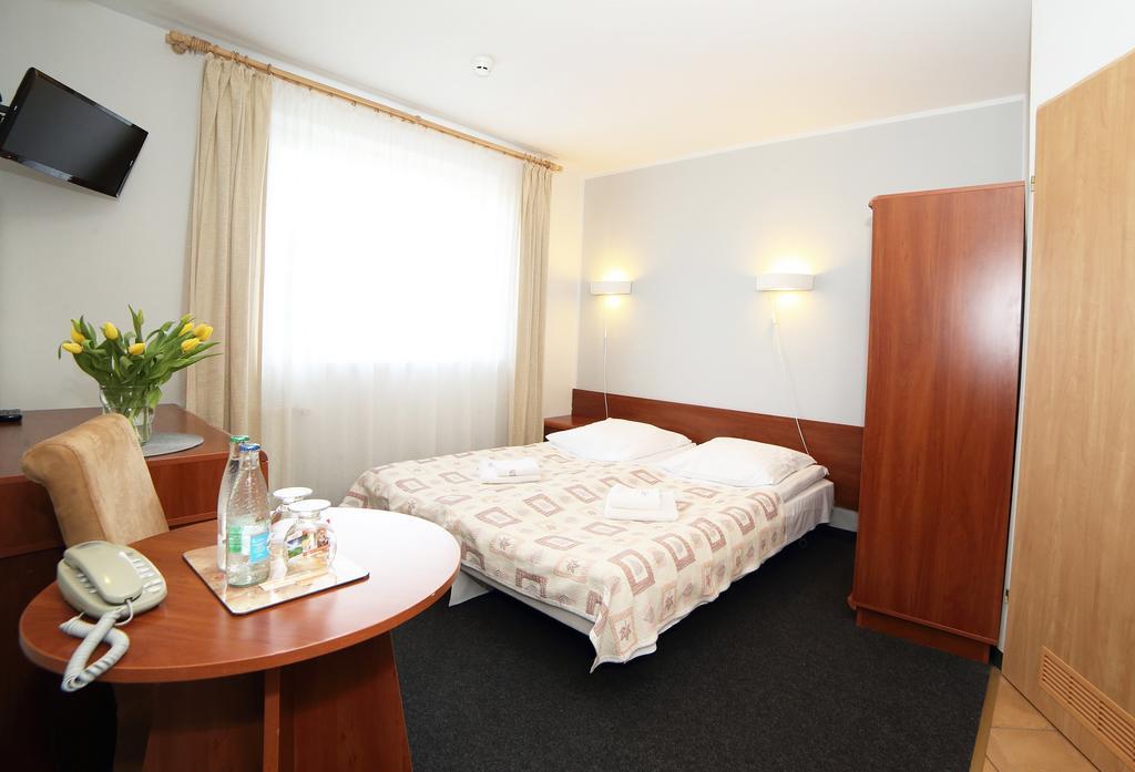 Hotel I Restauracja Abis Bystrzyca Kłodzka Exteriér fotografie